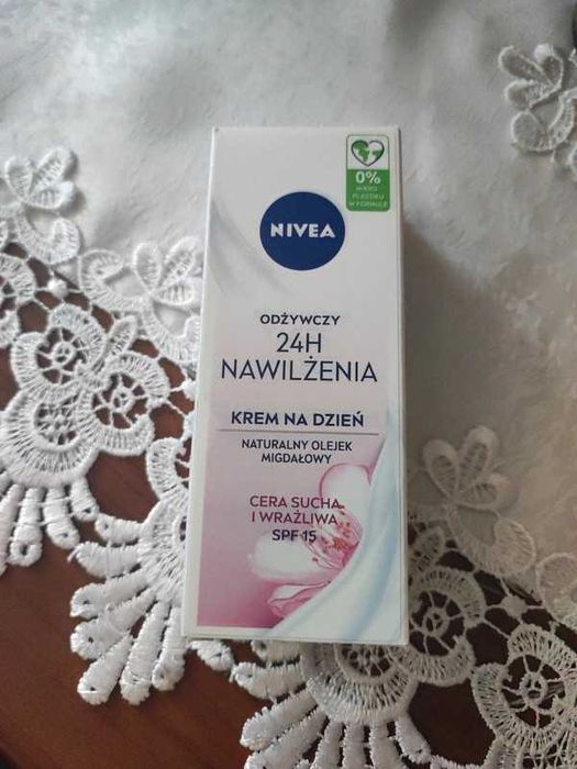 Odżywczy krem na dzień Nivea