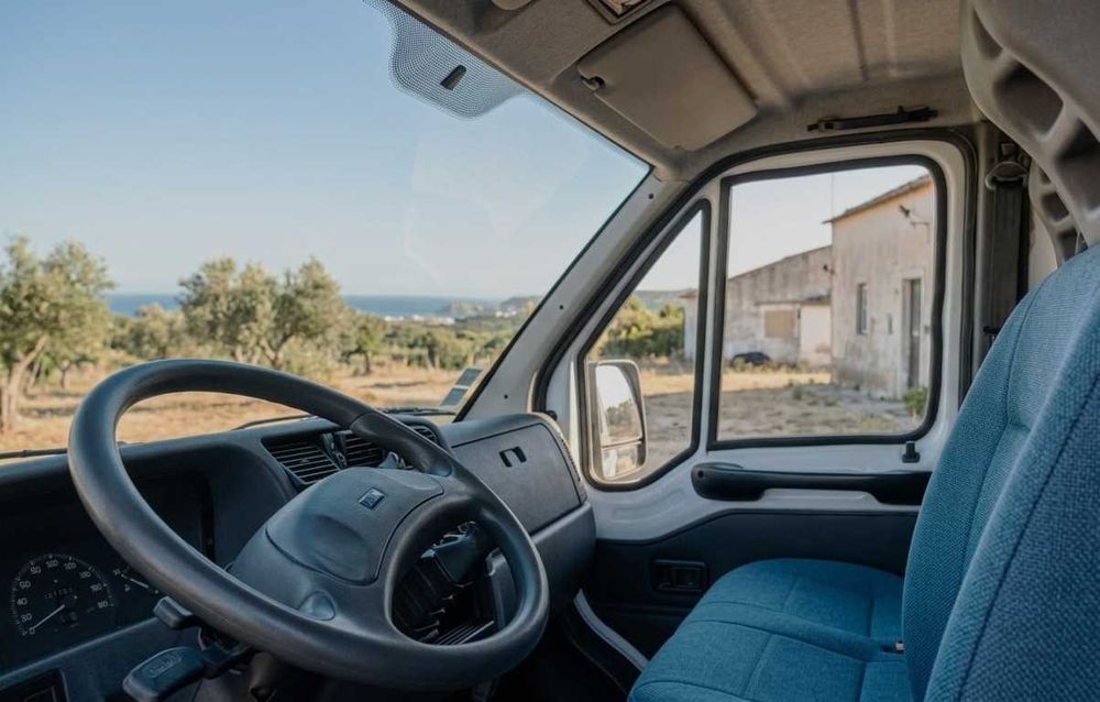 Fiat Ducato Campervan Restaurada (C/ Painel Solar & Bateria Gel Premium)