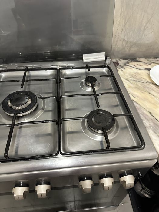 Fogão semi-industrial  a gás com acendedores electricos