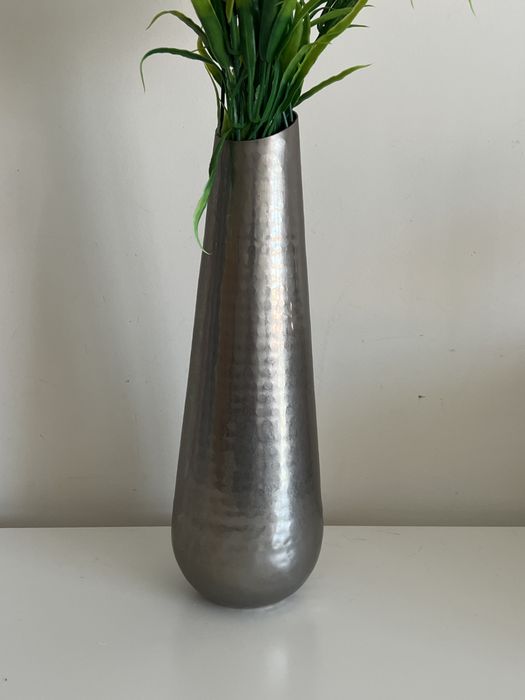 Vaso Prateado de Metal