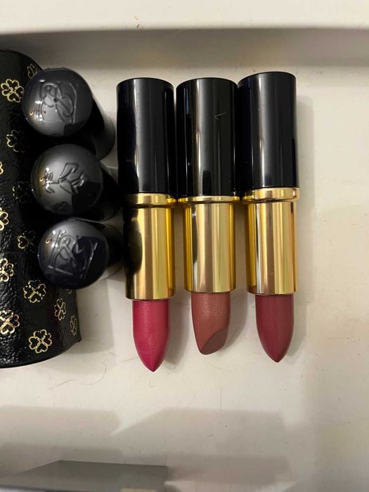 нова помада Estée Lauder