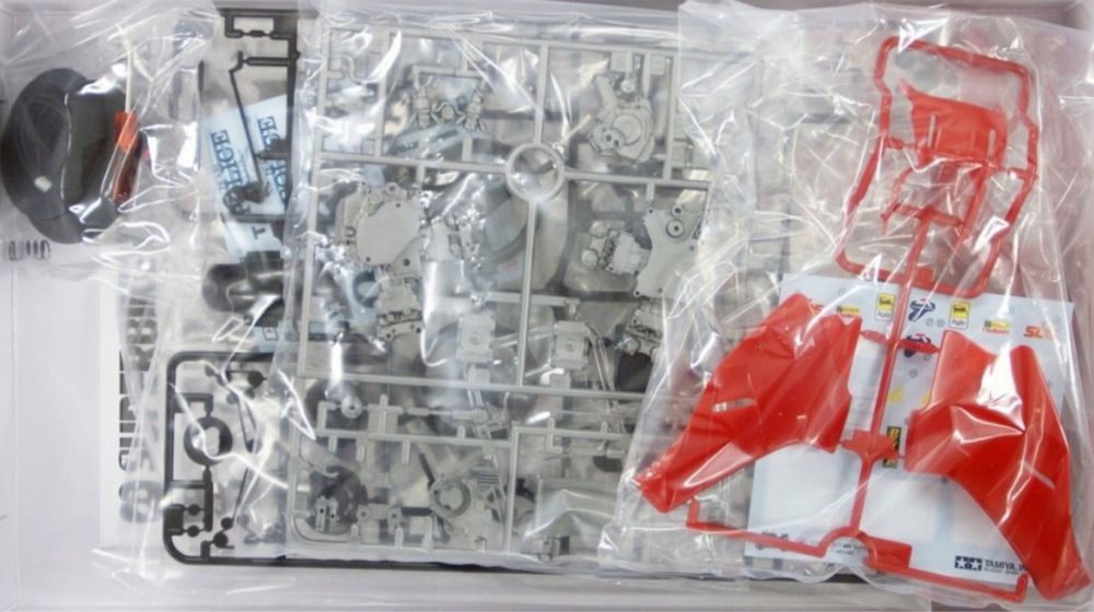 Model 1/12 motor Ducati 888 Superbike Racer Tamiya 14063