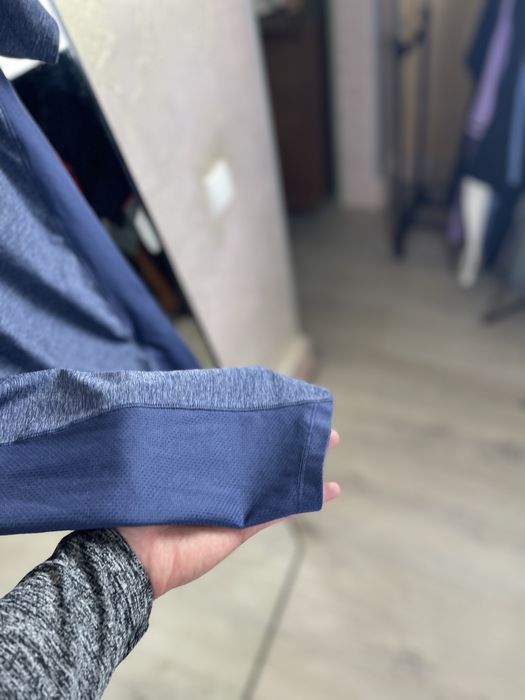 Технологічна спортивна футболка Under Armour MK1: максимум енергії