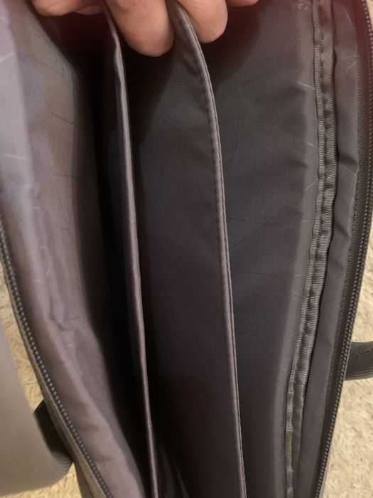 Сумка для ноутбука сіра Tucano wo