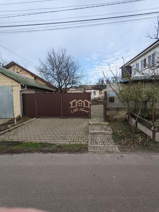 Продаж будинку на 7 сотках за 2 хвилини від лісу у Глевасі