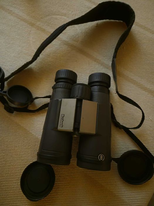 Binóculos Bushnel