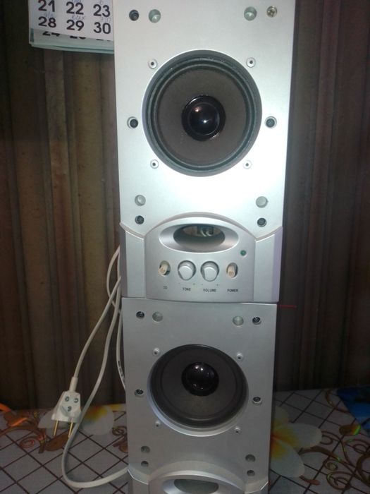 Продам акустические колонки.