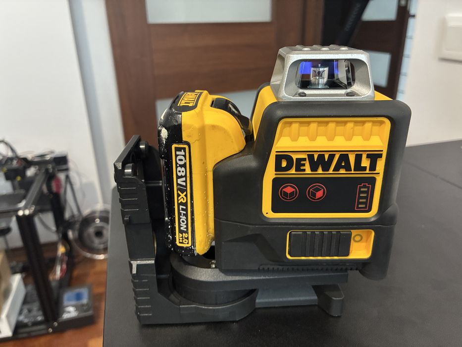 Laser Dewalt 360 DCE0811R jak nowy, oryginał