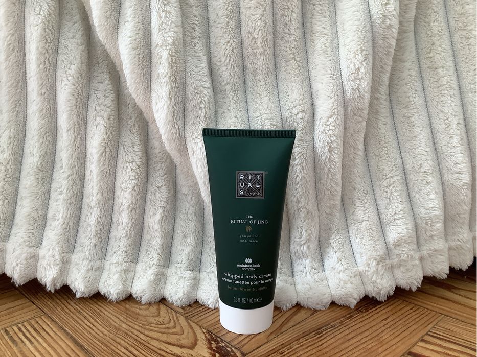 Whipped body cream