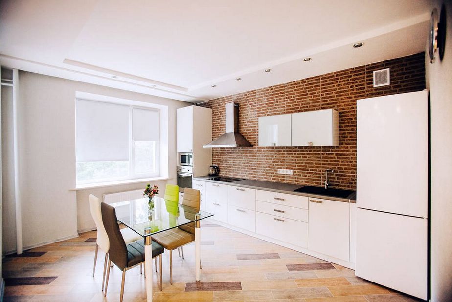 ЦЕНТР студия VIP до 4 человек. ПАРКОВКА рядом. Посуточно почасово