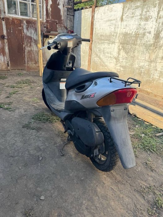 Продам скутер Suzuki lets 2