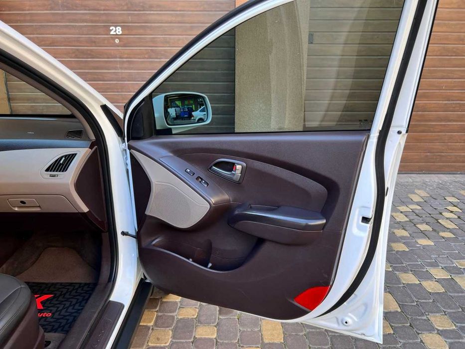 Продам  Hyundai Tucson 2014. Можна в розстрочку, під викуп.