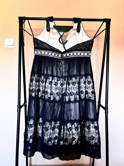 Sukienka midi koronka plisy rozmiar M/L