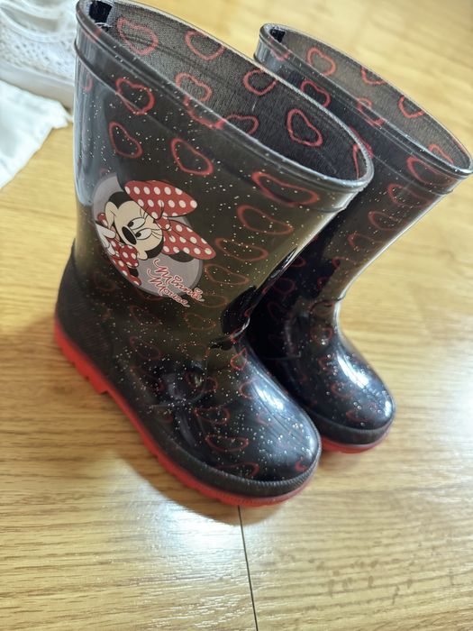 Взуття на дівчинку розміри 25-26