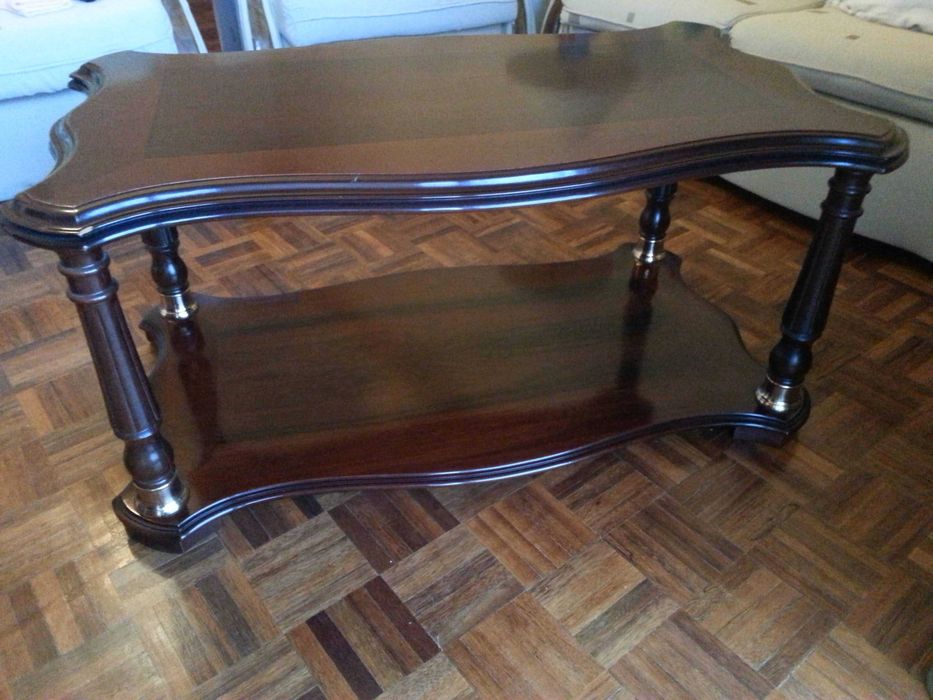Mesa de centro em madeira