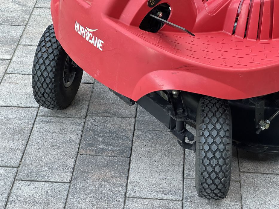 Трактор газонокосарка Hurricane HT 63