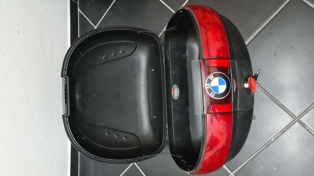 Top Case-  MAXIA