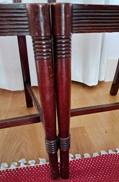 3 cadeiras de madeira trabalhada com assento de palhinha