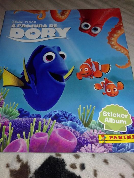 Cromos À Procura de Dory