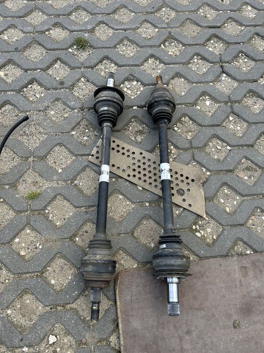 MB W447 Vito V-klassa pół oś tył