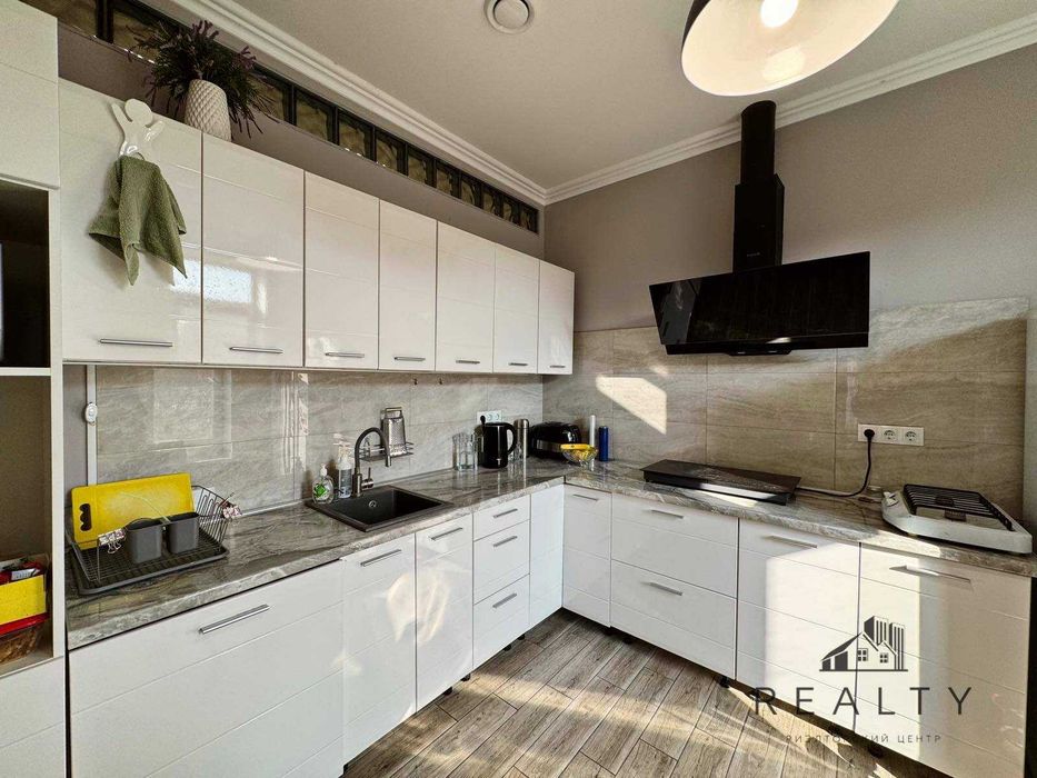 Новий будинок в Хортицькому районі. Ремонт 2024року (22-350-285)