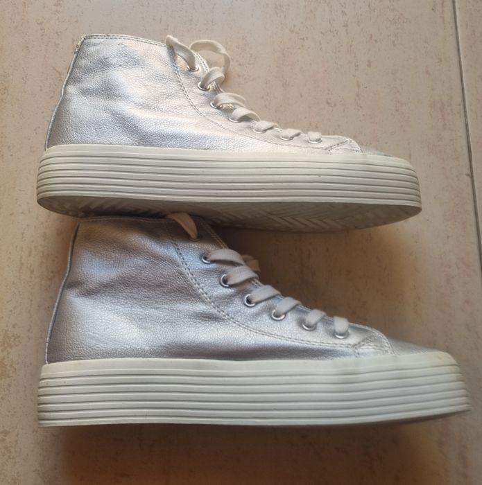 Ténis Sneakers Prateados