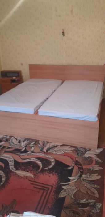 Łóżko łóżka do sypialni 2 sztuki z materacami
