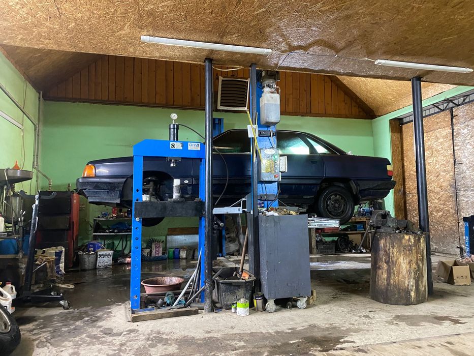 Ауді 100 с3 1.8 бензин