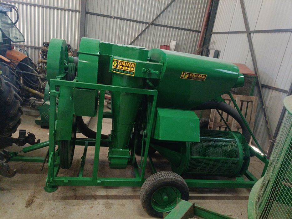 Kombajn Facma C 300T
