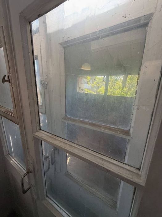 Продам 3 кімн квартиру в гарному районі - More