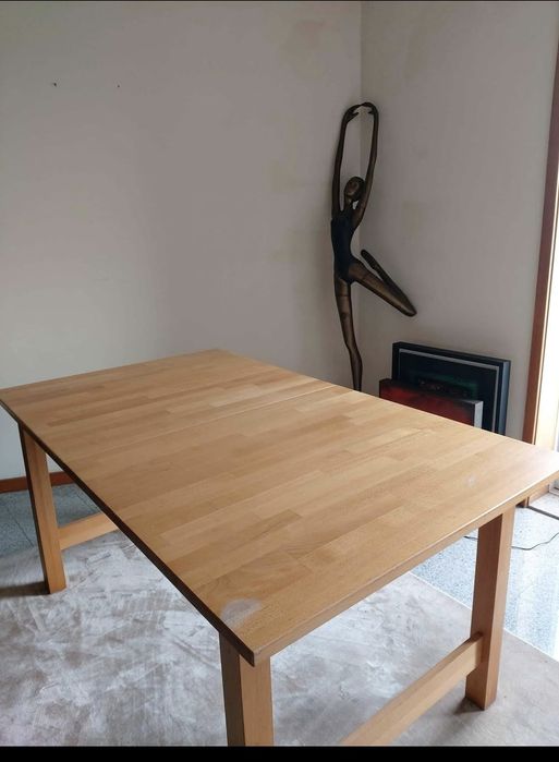 Mesa de jantar extensível