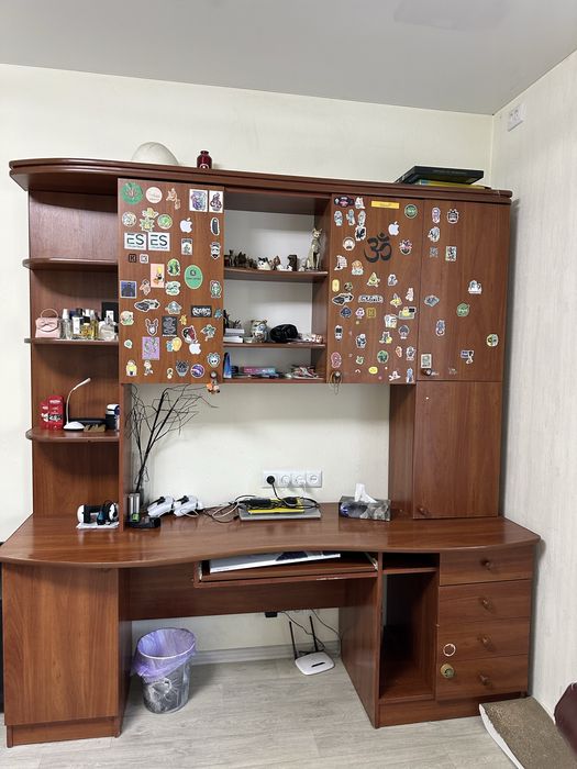 Стенка мебельная , рабочий стол