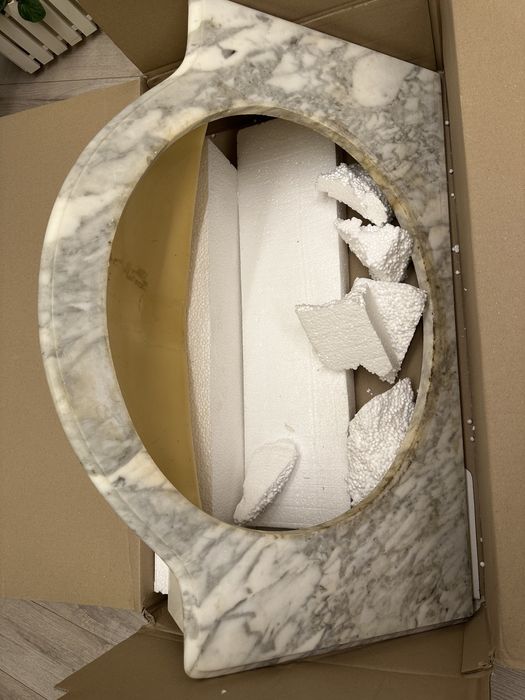 Мраморна стільниця під умивальник для ванної