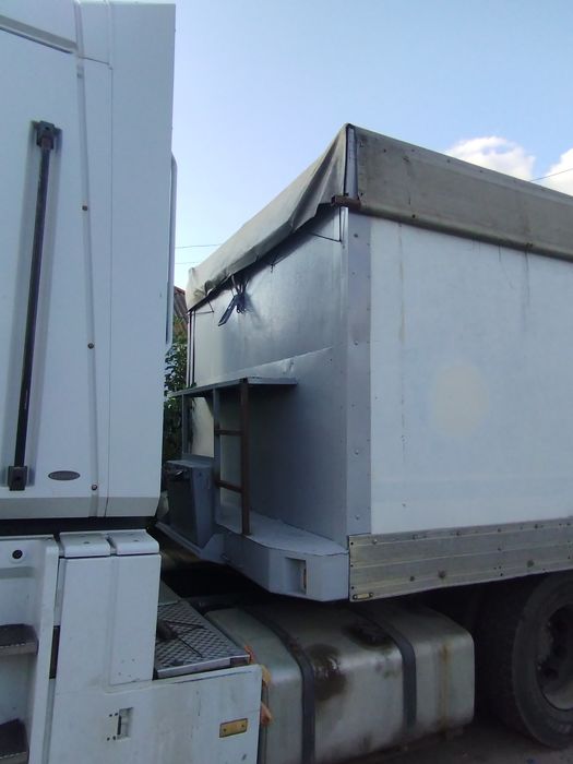 Напівпричіп зерновоз