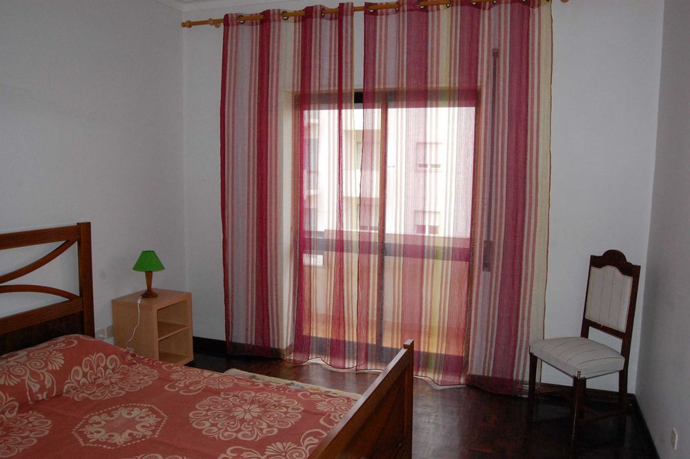 Apartamento para alugar férias - de 4 de Julho a 5 de Setembro