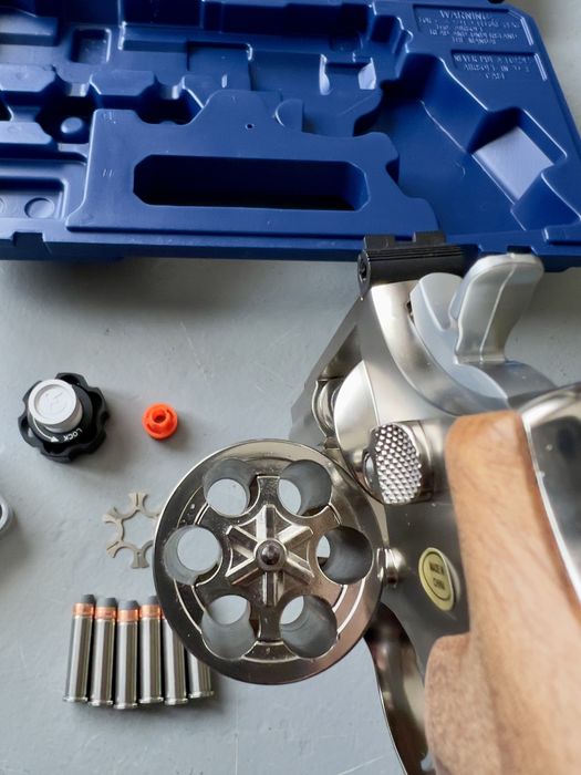 Revolver CO2 da ARES (airsoft) ARTIGO NOVO