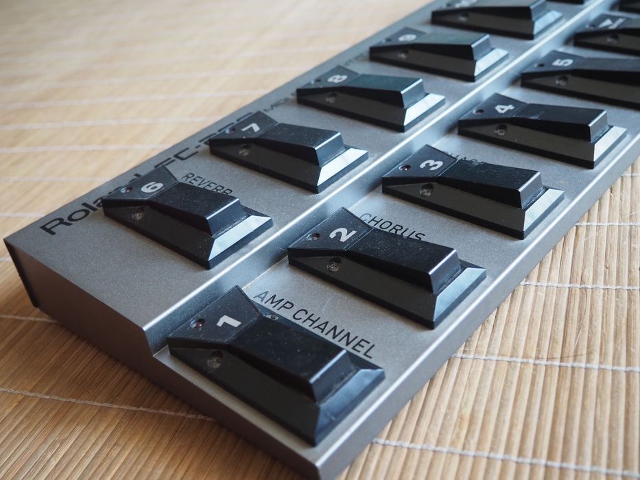 TC Electronic G Major + Roland FC- 200 - efeitos para guitarra