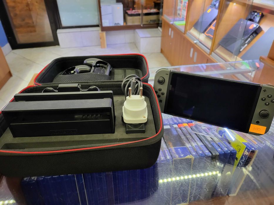Konsola Nintendo Switch, CentrumGrania