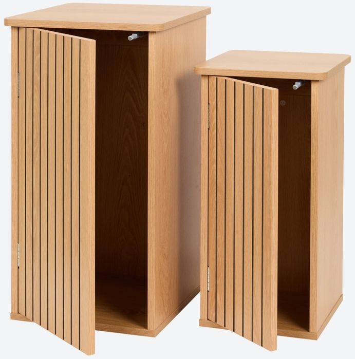 2 mesas de apoio novas