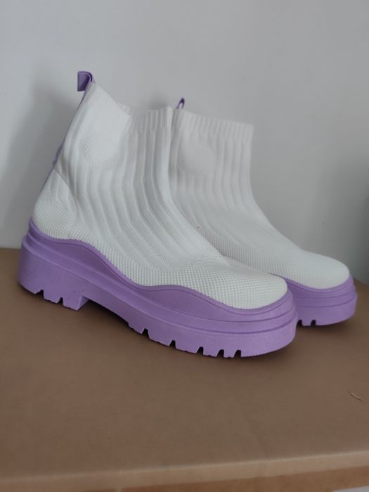 Nowe buty na platformie rozm.38