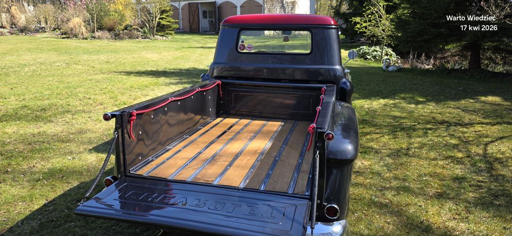 Pickup Chevrolet 3100 1956r  V8 po pełnej renowacji