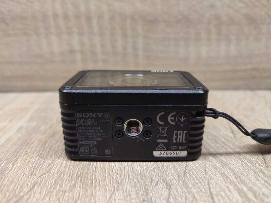 Kamera Sony Cyber-shot DSC-RX0 profesjonalna