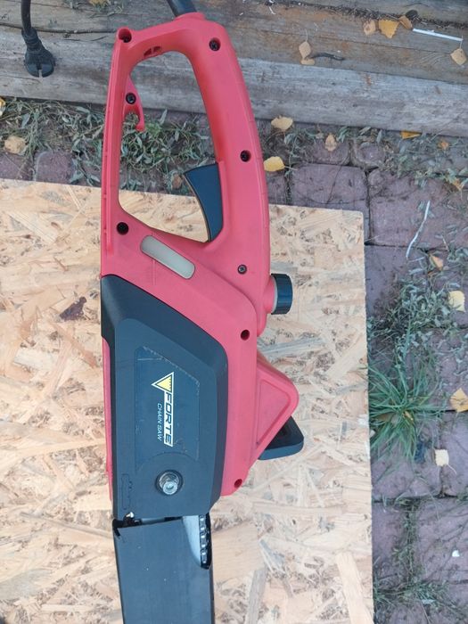 Пила електрическая фортеfes24-40B