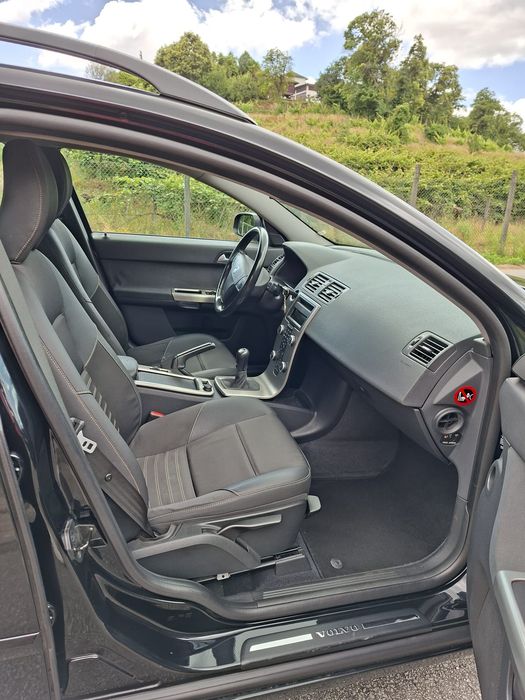 VOLVO V50 1.6D (2009)