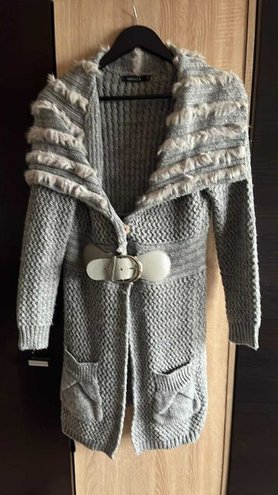 Sweter rozpinany nr 5.