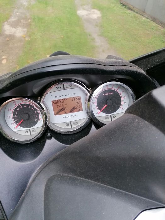 Sprzedam Zamiana skuter Peugeot Satelis 250