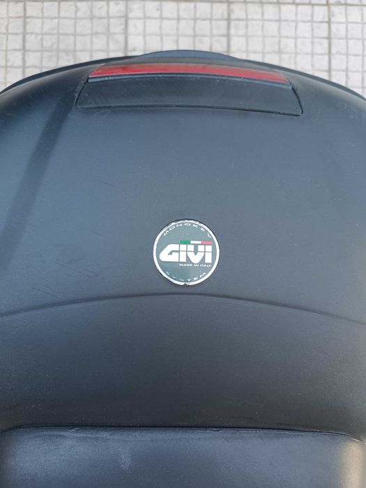 Mala Givi para mota + suporte Givi
