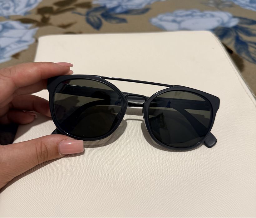 Óculos de Sol Trussardi Originais - Estilo Moderno Unissexo