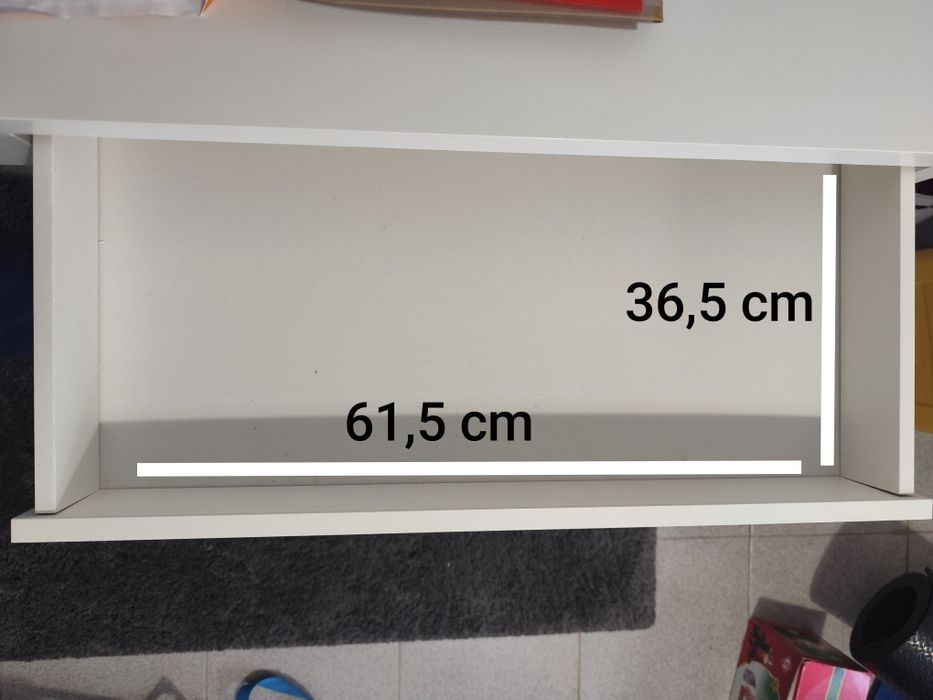 Secretária branca IKEA