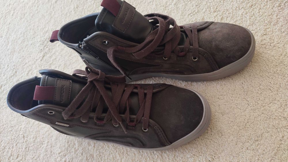 Geox buty dla chlopca nubuk wodoodporne Amphibiox Respira rozm 39